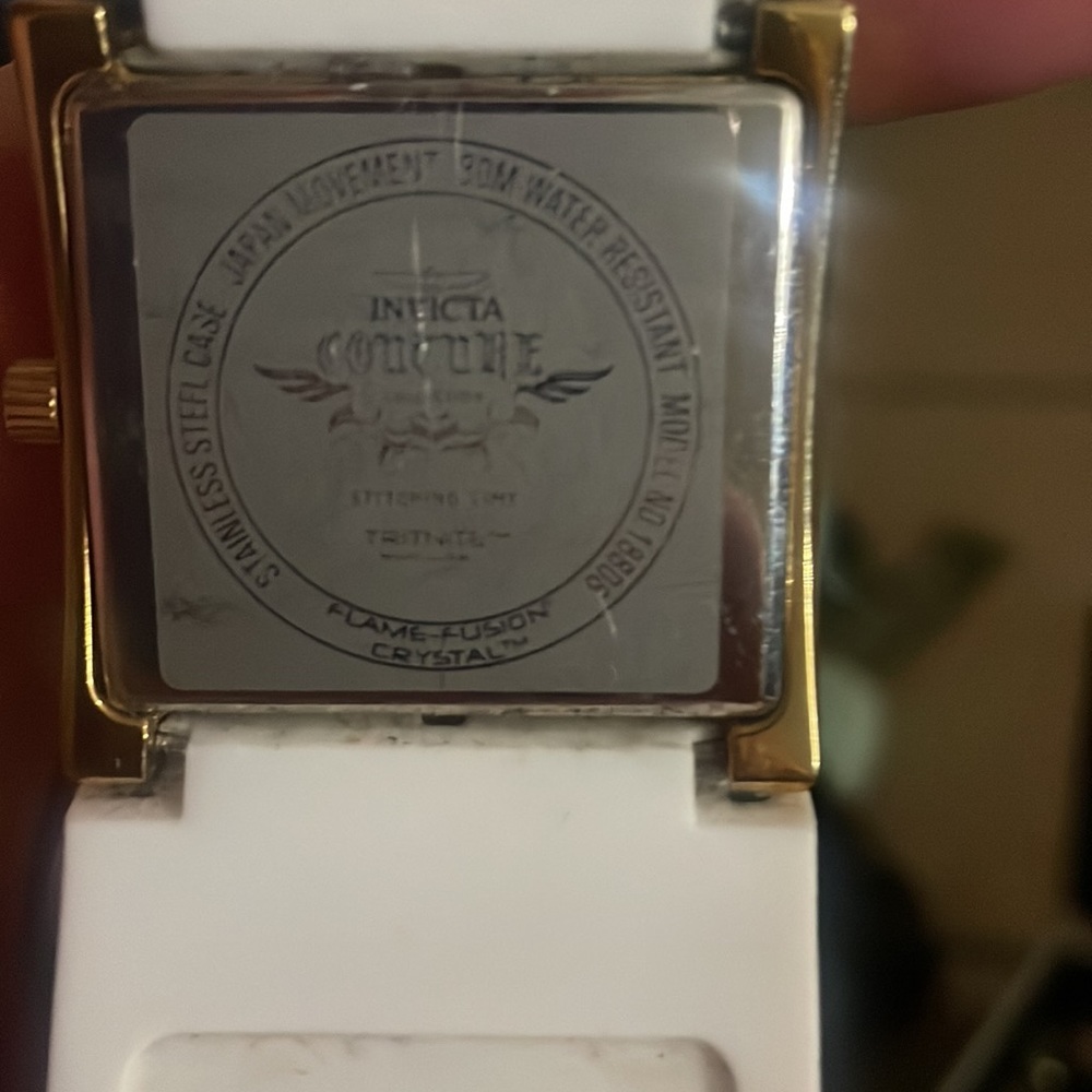Invicta - Picture 2 of 3